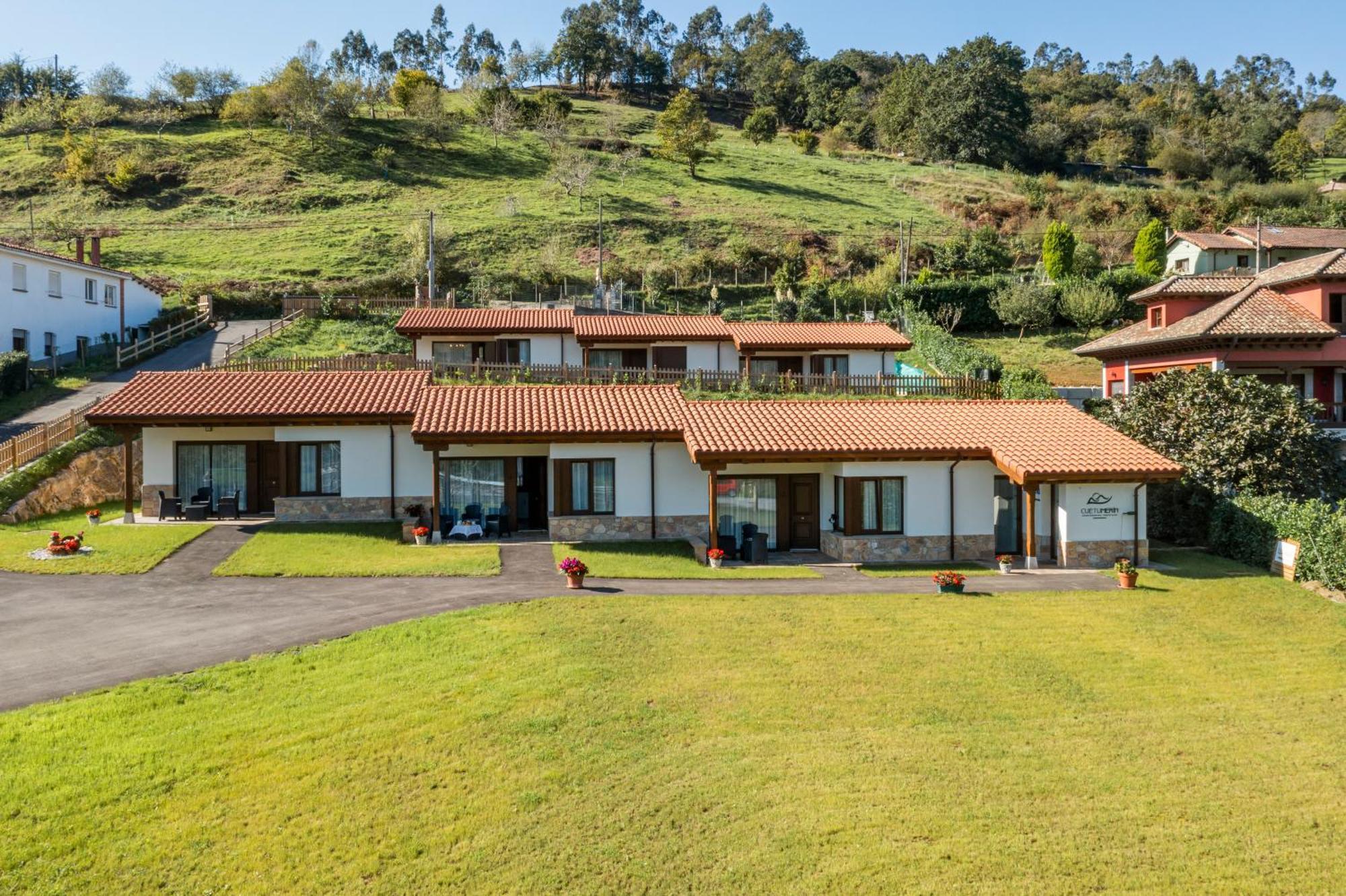 Apartamentos Cuetumerin Onís Buitenkant foto