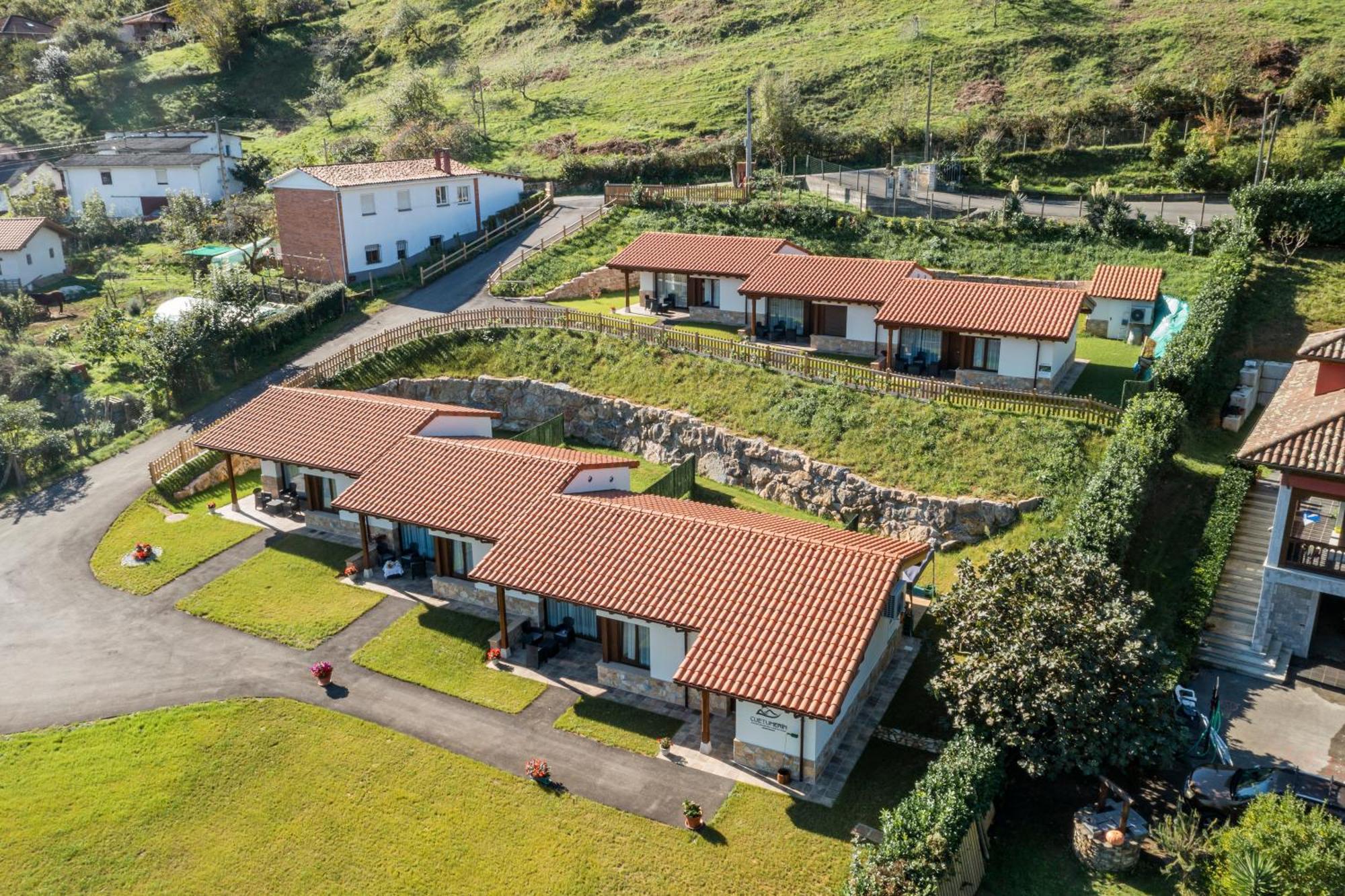 Apartamentos Cuetumerin Onís Buitenkant foto